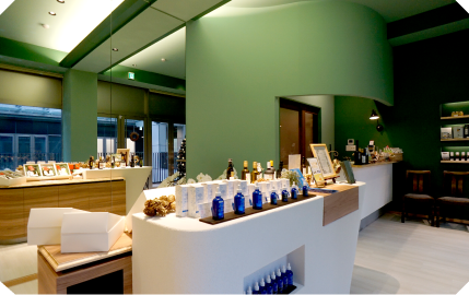 オーナーの牧信吾さん