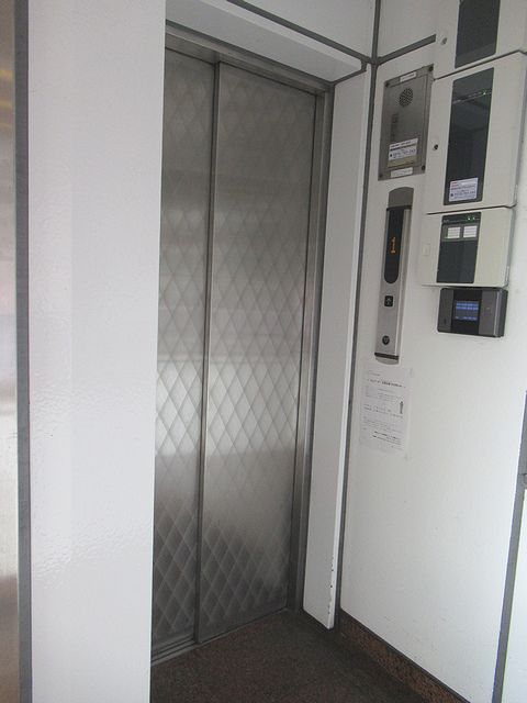 エレベーター エレベーター