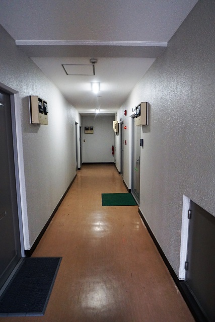 共用部2階廊下 共用部2階廊下