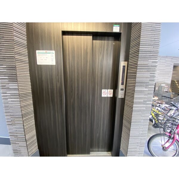 エレベーター エレベーター