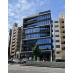 【カフェやサービス店にオススメ！：クルールテラス覚王山：１階Ａ号室 11.71坪】地下鉄東山線「覚王山」駅から徒歩４分！覚王山通沿いの美観テナント物件をご紹介します！