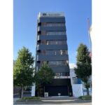 【サービス店にオススメ!:クルマミチdkcビルディング:1階13.60坪】地下鉄桜通線「車道」駅から徒歩2分!桜通沿いの路面店物件をご紹介します! 【サービス店にオススメ!:クルマミチdkcビルディング:1階13.60坪】地下鉄桜通線「車道」駅から徒歩2分!桜通沿いの路面店物件をご紹介します!