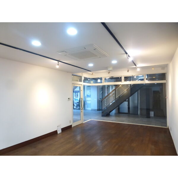 内観②(内装) 内観②(内装)