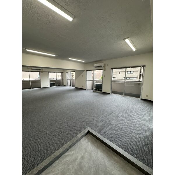 東区泉1 ガーデンハイツ久屋 内観①(内装) 東区泉1 ガーデンハイツ久屋 内観①(内装)