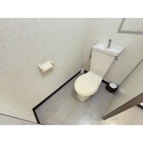 トイレ(内装) トイレ(内装)