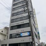 【サービス店にオススメ！：オフィス・クロンド上社ビル：１階29.95坪】地下鉄東山線「上社」駅から徒歩6分！一階路面店のご紹介です！